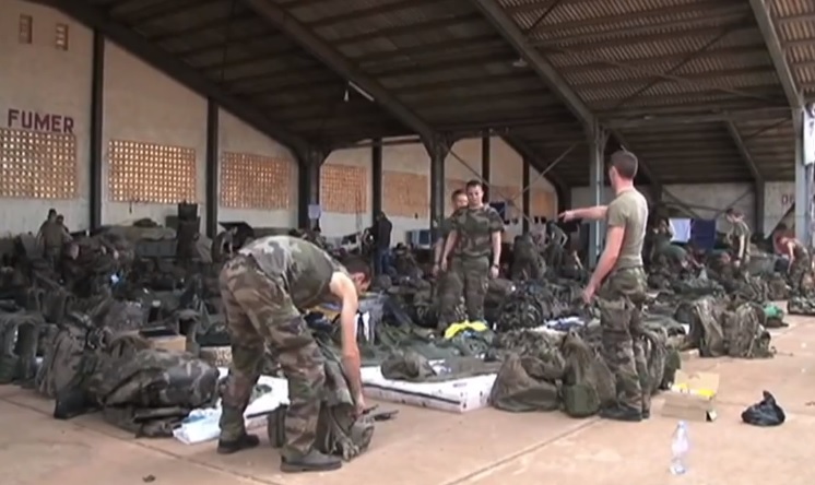 French-troops-in-Bamako-Mali-as-part-of-Operation-Serval.jpg