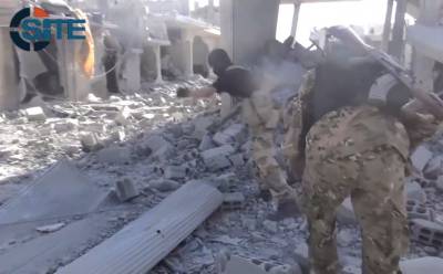 b2ap3_thumbnail_Islamic-State-fighters-in-Kobani.jpg